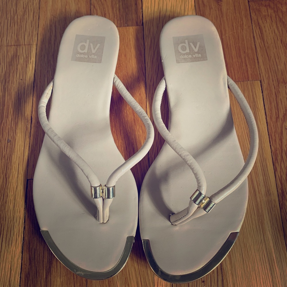 Dress flip flops